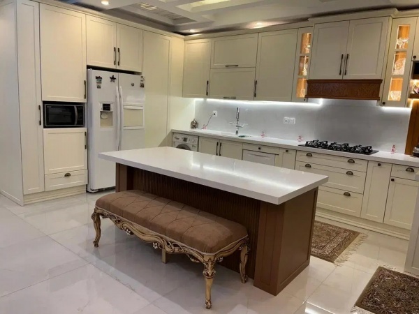 ساخت کابینت نئوکلاسیک رنگ موکا و روکش بلوط
