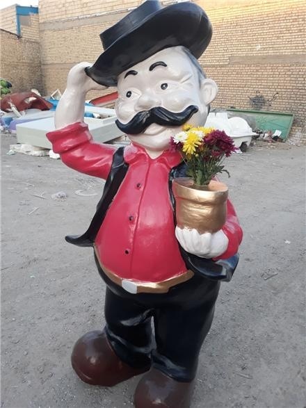 ساخت انواع مجسمه های شهری فایبرگلاس زرین کار